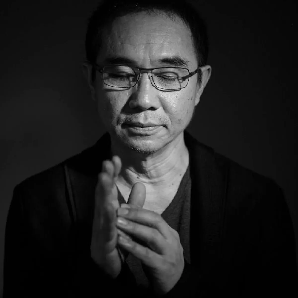 "13 ตุลา หนึ่งทุ่มตรง" เวลาแห่งการสูญเสียที่ยากจะลืมเลือนของคนไทย