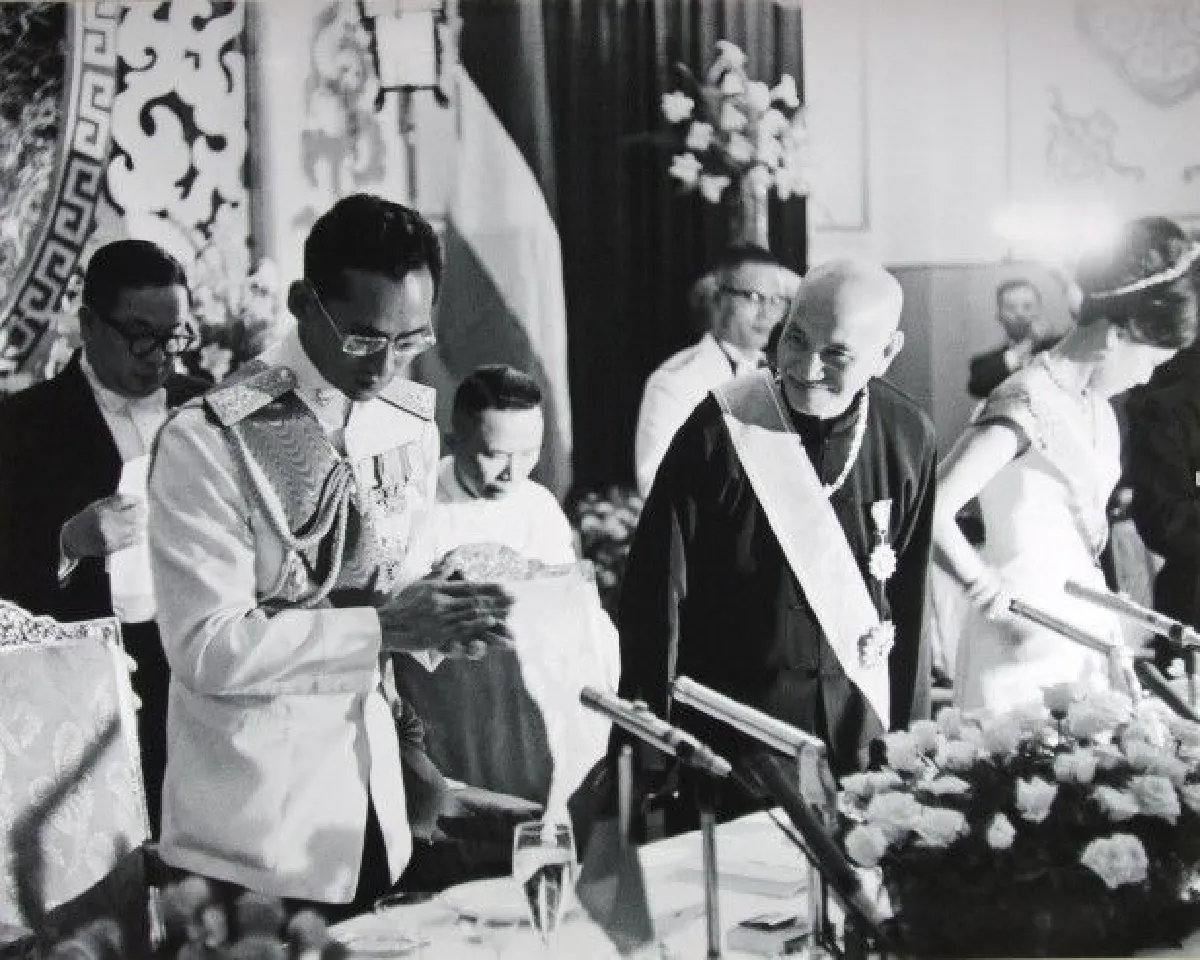 หาชมยาก!เผยภาพเมื่อครั้ง"ในหลวงร.9"เสด็จฯเยือนไต้หวัน