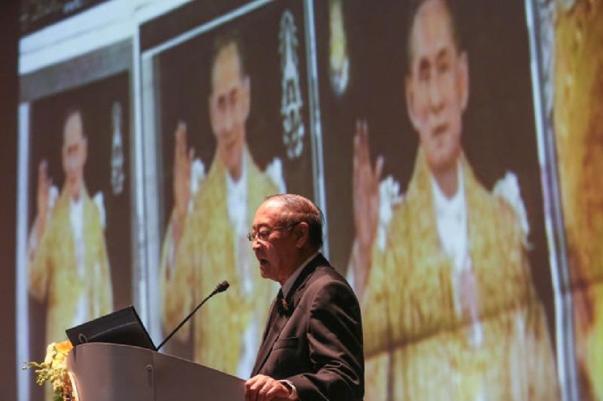 'สุเมธงานยังไม่เสร็จนะ' คำสั่งเสียสุดท้ายในหลวง ร.9 'สุเมธงานยังไม่เสร็จนะ' คำสั่งเสียสุดท้ายในหลวง ร.9