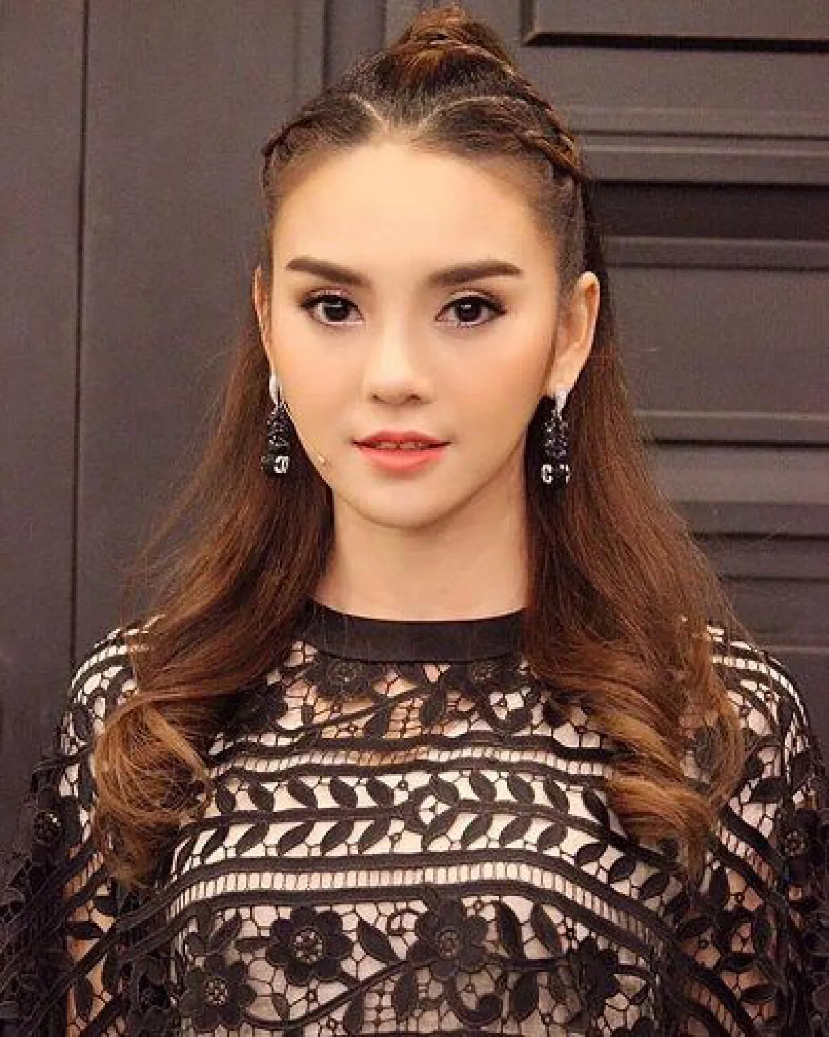 "หลิว อาจารียา" ขอโทษสังคม หลังพาหมาเดินในเซเว่น ยันจะไม่เกิดขึ้นอีก