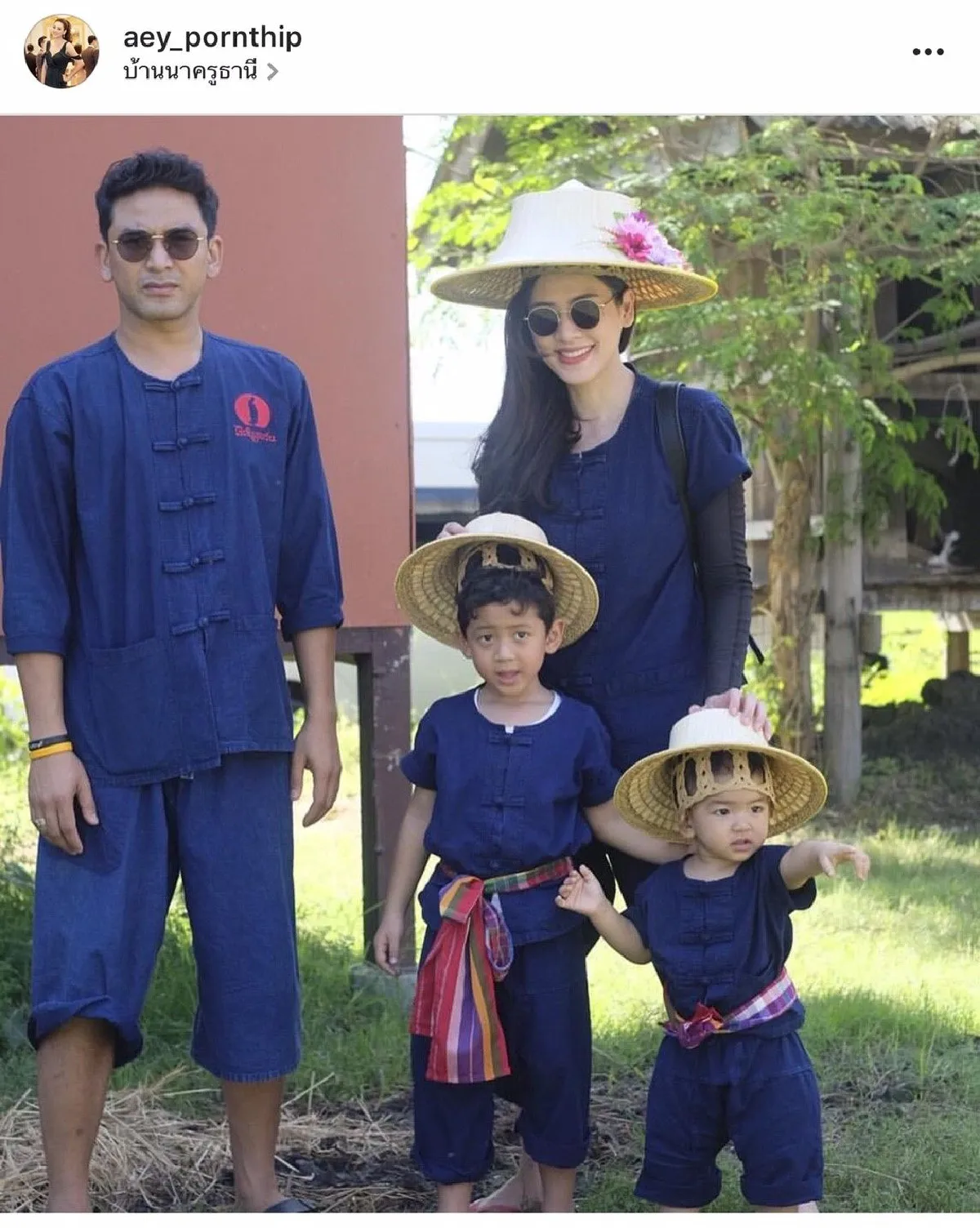 รวมภาพลูกดาราคนดัง ดำนาปลูกข้าว เรียนรู้การดำรงชีวิตในวิถีพอเพียง