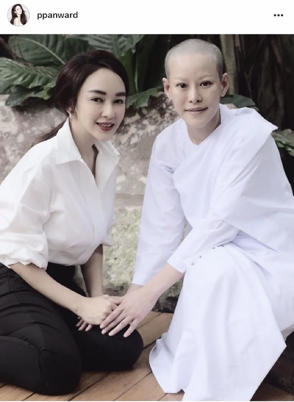 10 ภาพงดงามของ "แม่ชีหนิง” ขณะบวชชีปฏิบัติธรรมถวายเป็นพระราชกุศล