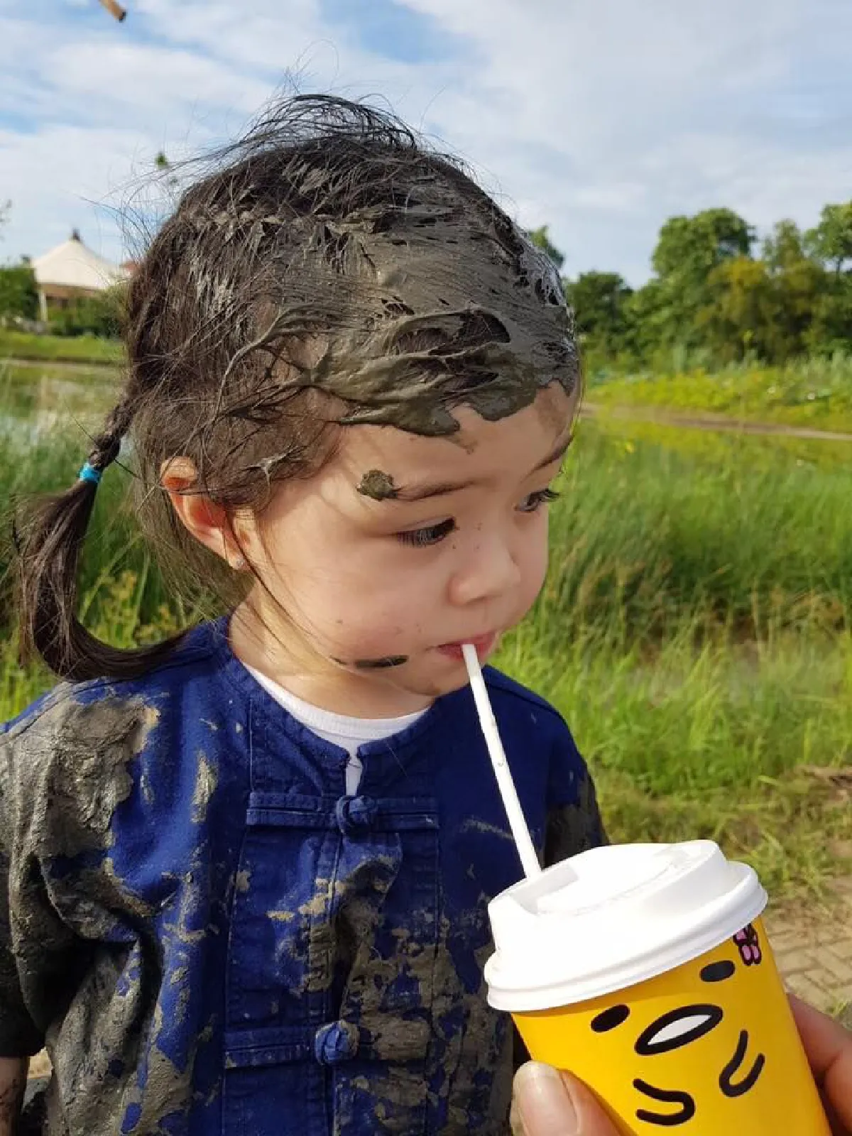 รวมภาพลูกดาราคนดัง ดำนาปลูกข้าว เรียนรู้การดำรงชีวิตในวิถีพอเพียง