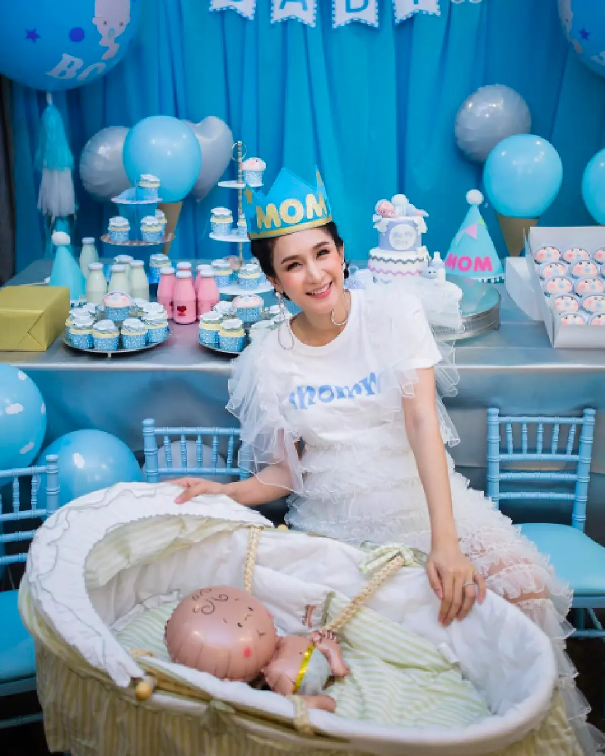 ใกล้คลอดแล้ว! รวมภาพปาร์ตี้ Baby Shower ของ “เนย โชติกา”
