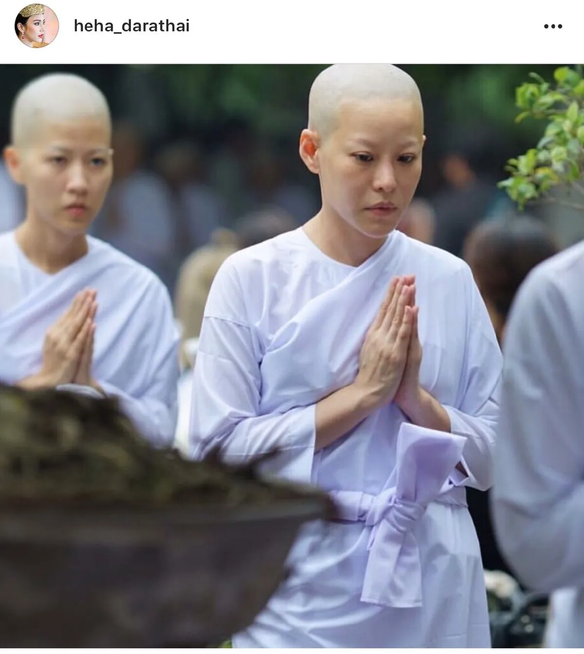 10 ภาพงดงามของ "แม่ชีหนิง” ขณะบวชชีปฏิบัติธรรมถวายเป็นพระราชกุศล