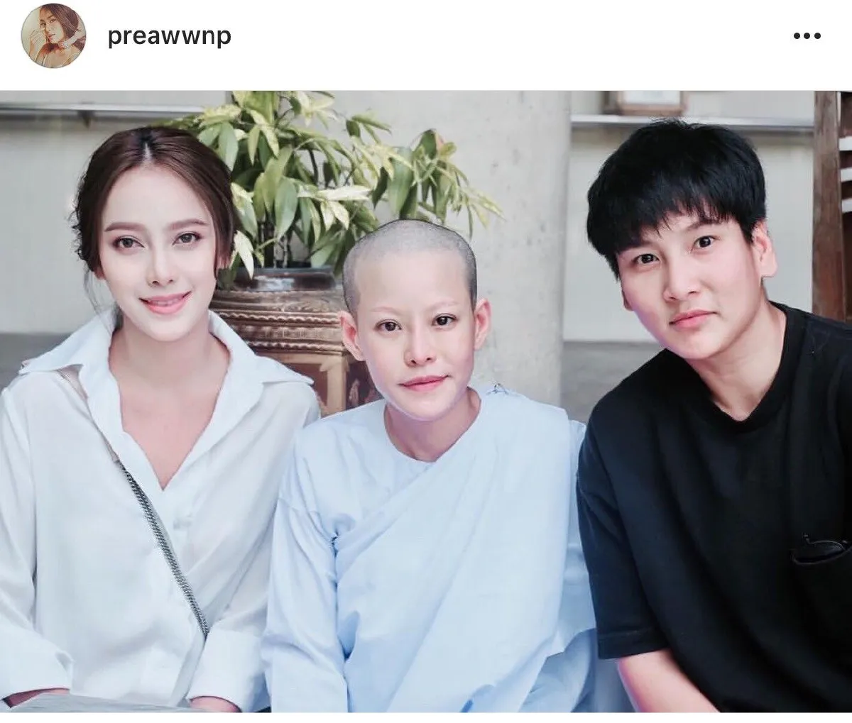 10 ภาพงดงามของ "แม่ชีหนิง” ขณะบวชชีปฏิบัติธรรมถวายเป็นพระราชกุศล