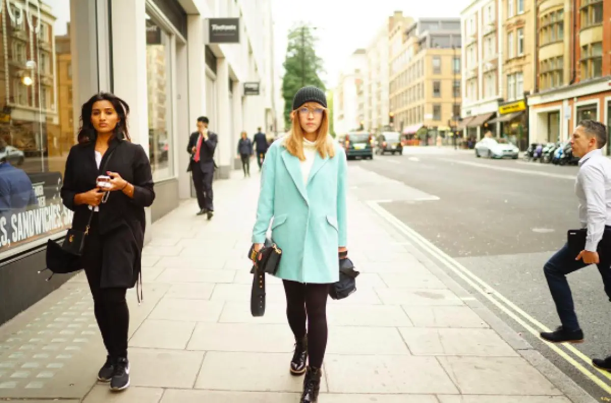 เปลี่ยนลุค! "เชียร์ ฑิฆัมพร" เป็นสาวผมทองสายฝ.