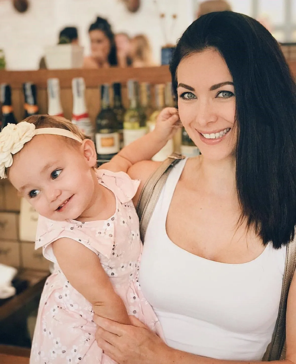 สวยได้แม่มาเต็มๆ! "หนูน้อยมายา" ลูกสาวสุดที่รักของ "นาตาลี เกลโบว่า"