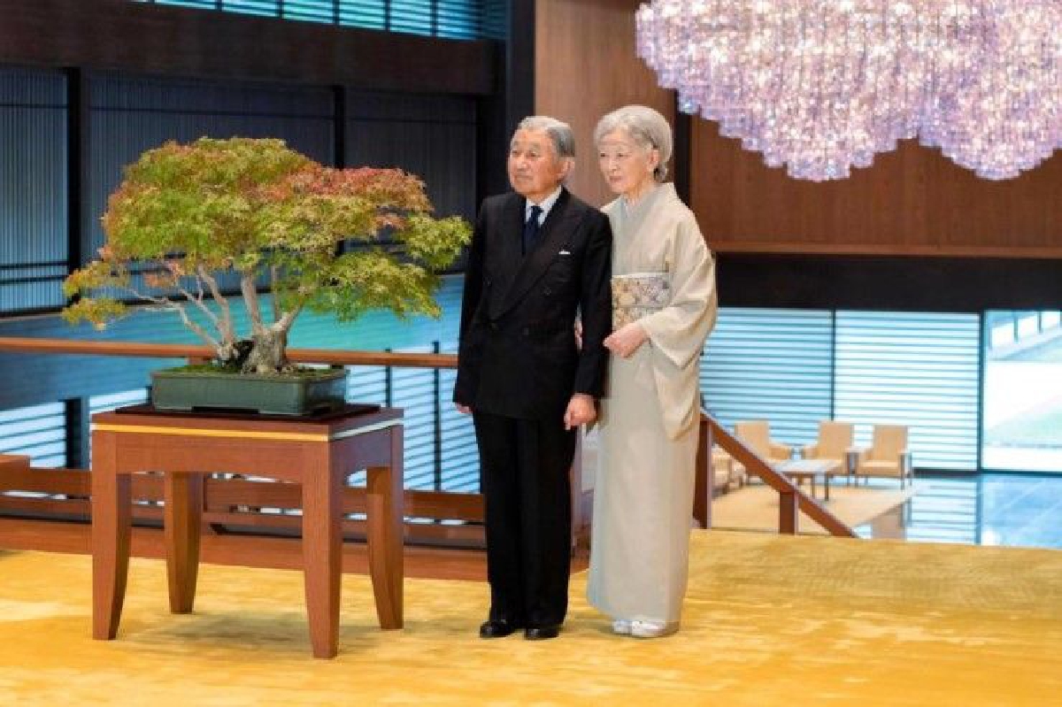 รัฐบาลญี่ปุ่นปฏิเสธข่าว"พระจักรพรรดิ"จะสละราชสมบัติในอีกสองปี รัฐบาลญี่ปุ่นปฏิเสธข่าว"พระจักรพรรดิ"จะสละราชสมบัติในอีกสองปี