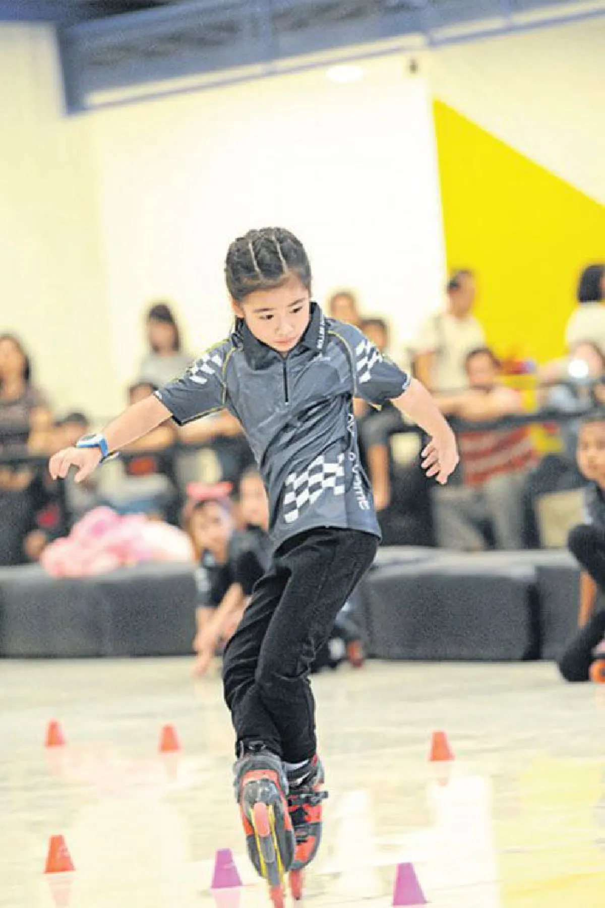 โรลเลอร์โดม@ ดิ เอ็มโพเรียม ความสนุก อิสระ อยู่ที่เท้า