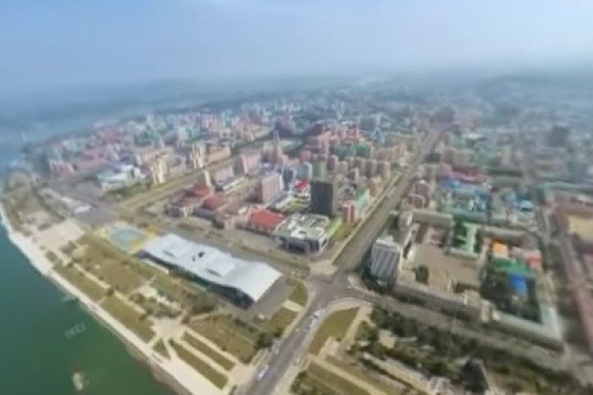 เผยคลิปภาพมุมสูงแบบ360องศาของกรุงเปียงยางครั้งแรกในโลก เผยคลิปภาพมุมสูงแบบ360องศาของกรุงเปียงยางครั้งแรกในโลก