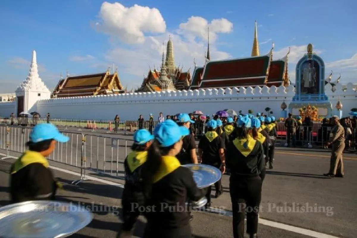 23 ต.ค.วันสุดท้ายเปิดให้สักการะพระบรมฉายาลักษณ์ในหลวง ร.9