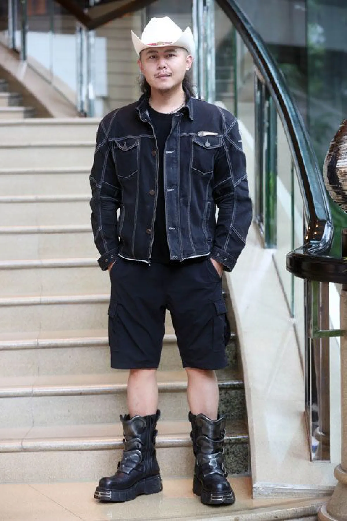 ต้าปิง  นักเขียนท็อปเทนของจีน