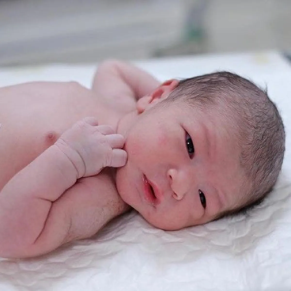 "กัปตัน-เอ้ก" ได้ลูกชาย ตั้งชื่อ น้องดิน ด.ช.ภักดีบดินทร์