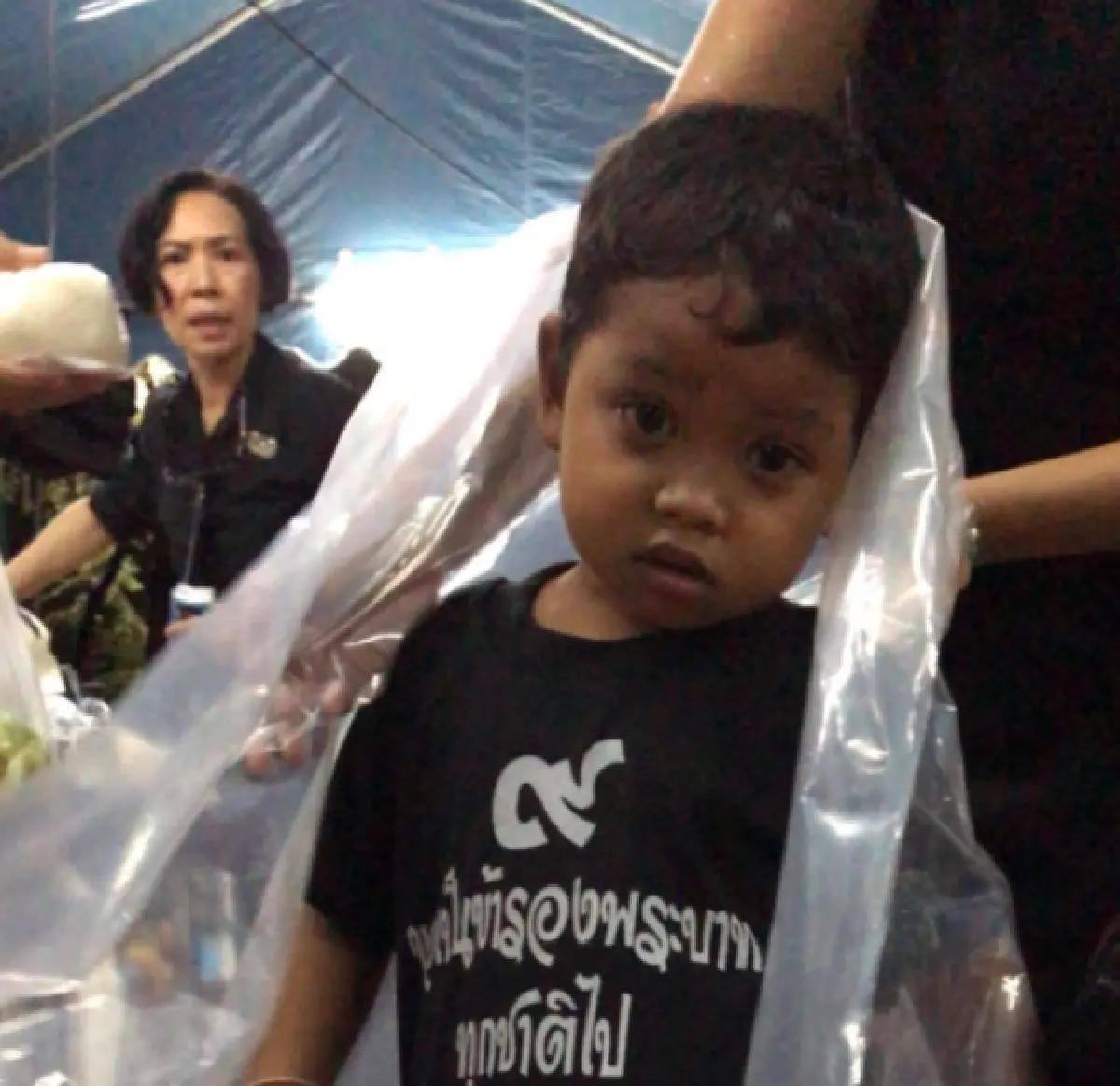 "เพราะเรามีพ่อคนเดียวกัน”.."ตุ๊ก เดือนเต็ม” เผยภาพความจงรักภักดีของประชาชนชาวไทย