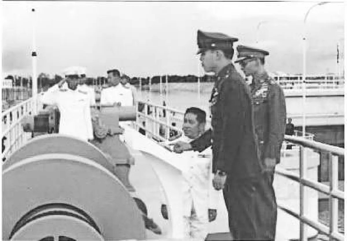 คนเมืองกาญจน์น้อมรำลึกในหลวงร.9เสด็จเยือน10ครั้ง