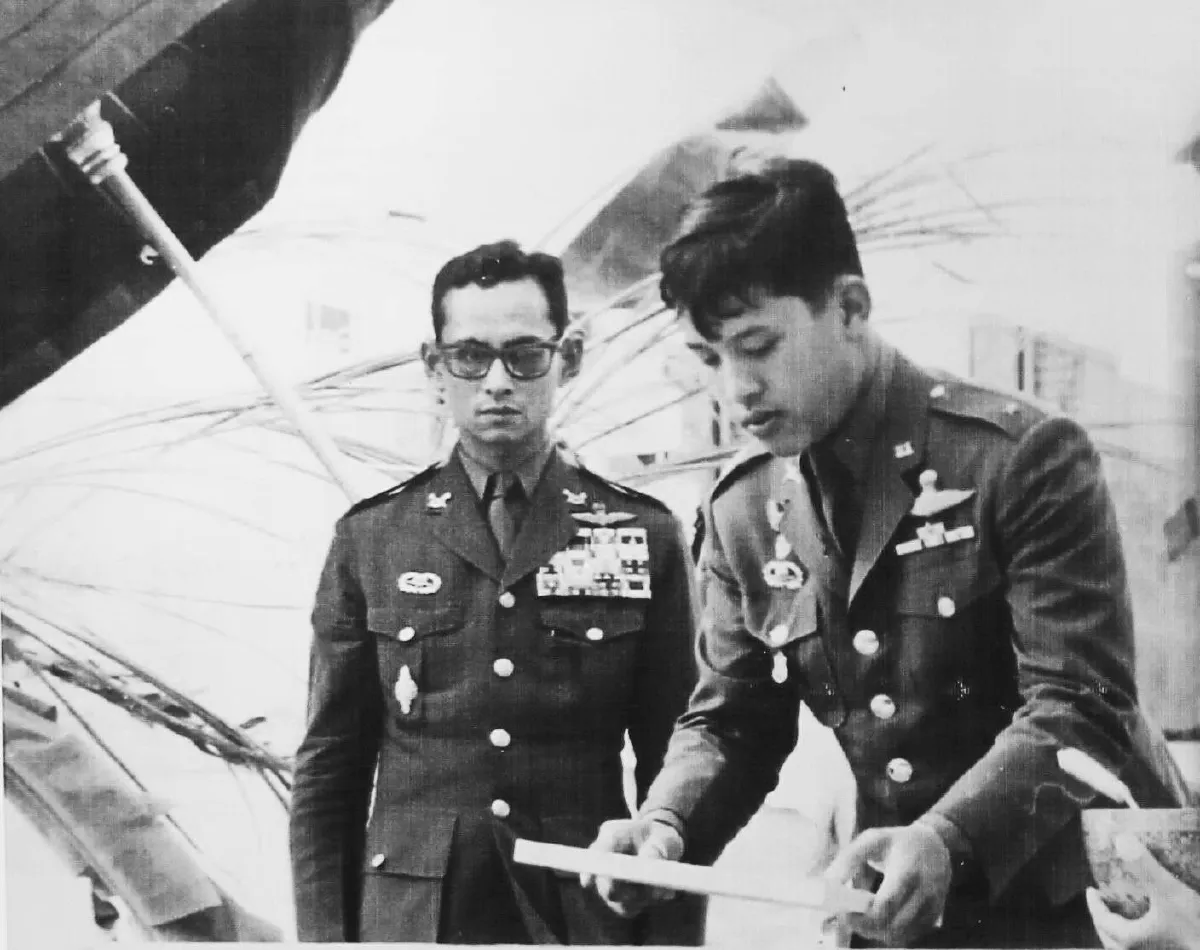 คนเมืองกาญจน์น้อมรำลึกในหลวงร.9เสด็จเยือน10ครั้ง