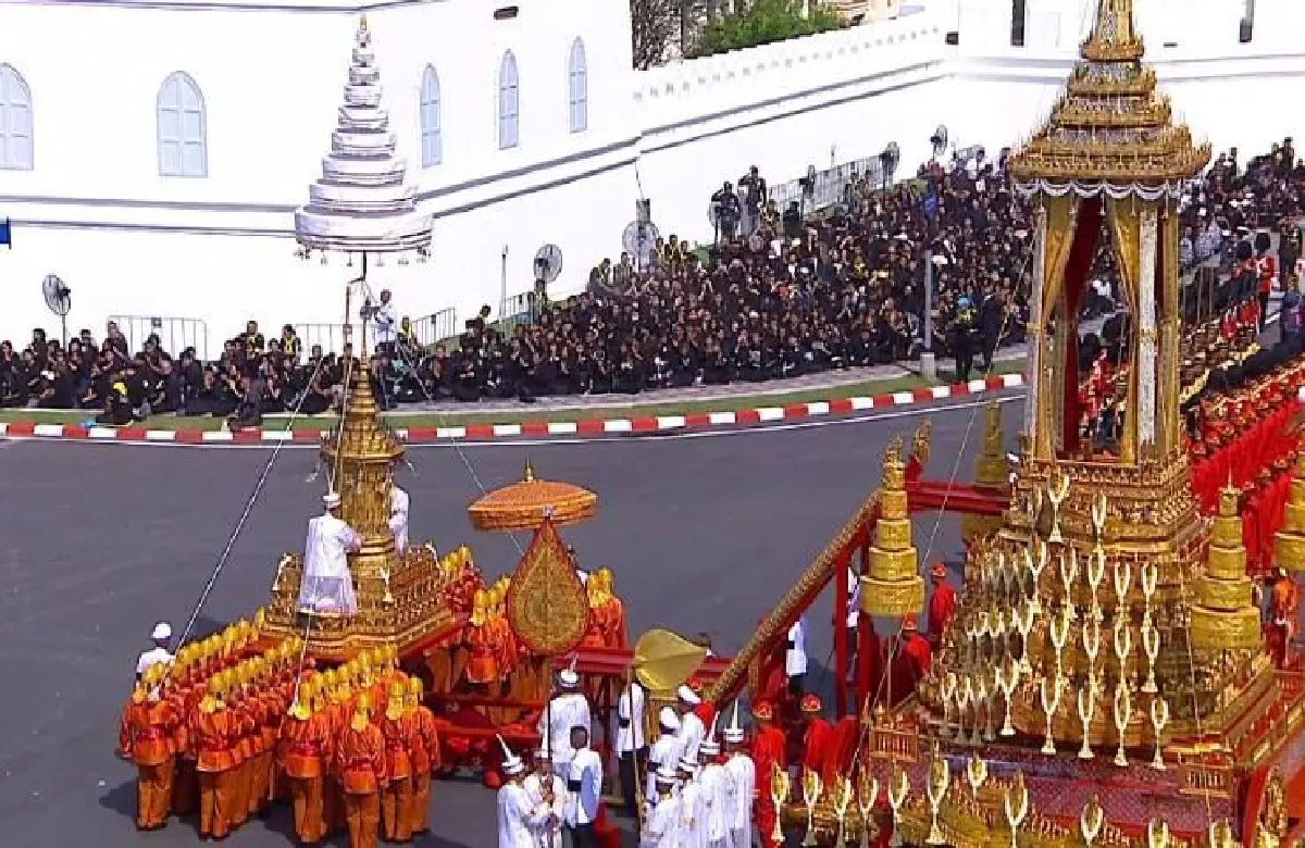 ประมวลภาพริ้วขบวนที่1 เชิญพระโกศทองใหญ่โดยพระยานมาศสามลำคาน