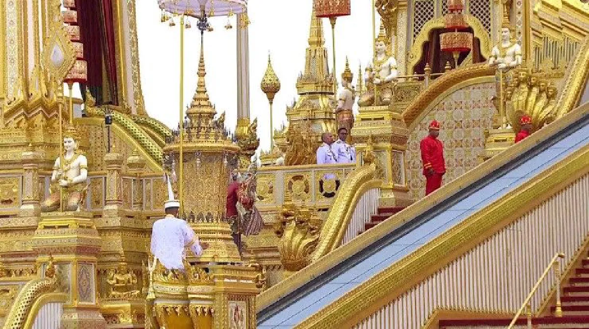 ประมวลภาพ ริ้วขบวนที่ 3 เชิญพระบรมโกศโดยราชรถปืนใหญ่เวียนพระเมรุมาศ