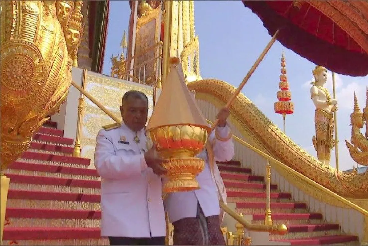 ประมวลภาพ ริ้วขบวนที่ 4 เชิญพระโกศพระบรมอัฐิและพระบรมราชสรีรางคารไปพระบรมมหาราชวัง