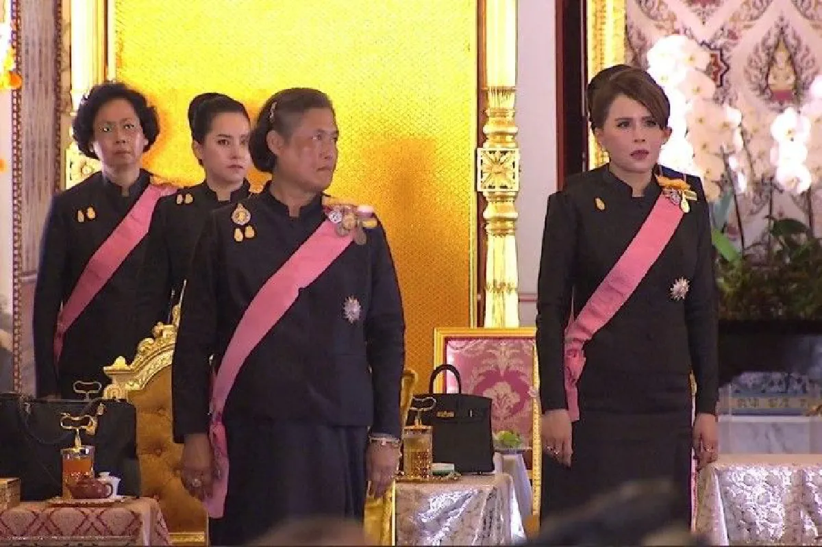 ประมวลภาพ ริ้วขบวนที่ 4 เชิญพระโกศพระบรมอัฐิและพระบรมราชสรีรางคารไปพระบรมมหาราชวัง