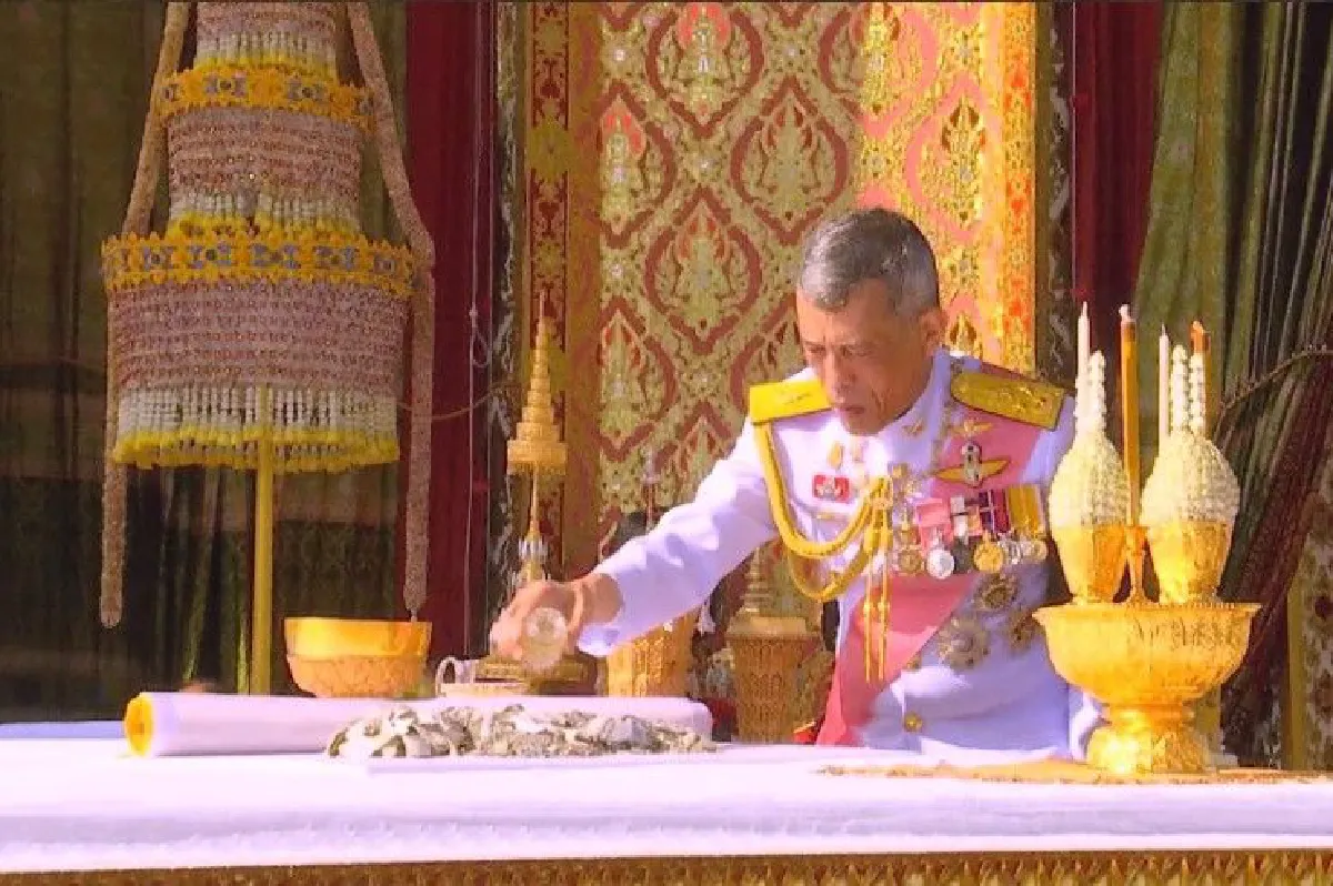 ประมวลภาพ ริ้วขบวนที่ 4 เชิญพระโกศพระบรมอัฐิและพระบรมราชสรีรางคารไปพระบรมมหาราชวัง