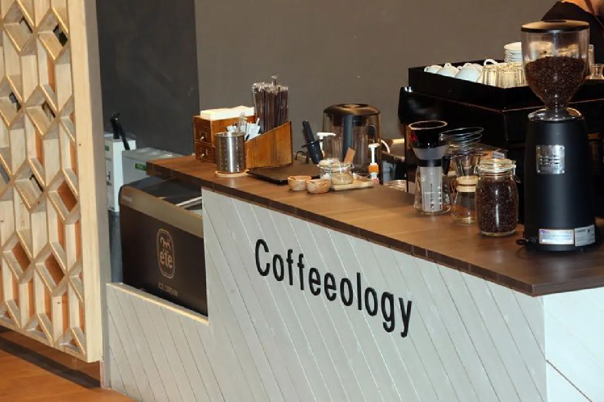 แวะ คอฟฟี่โอโลจี จิบกาแฟพันธุ์พื้นเมือง