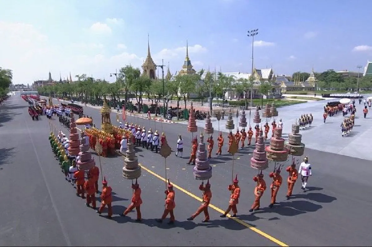ประมวลภาพ ริ้วขบวนที่ 4 เชิญพระโกศพระบรมอัฐิและพระบรมราชสรีรางคารไปพระบรมมหาราชวัง