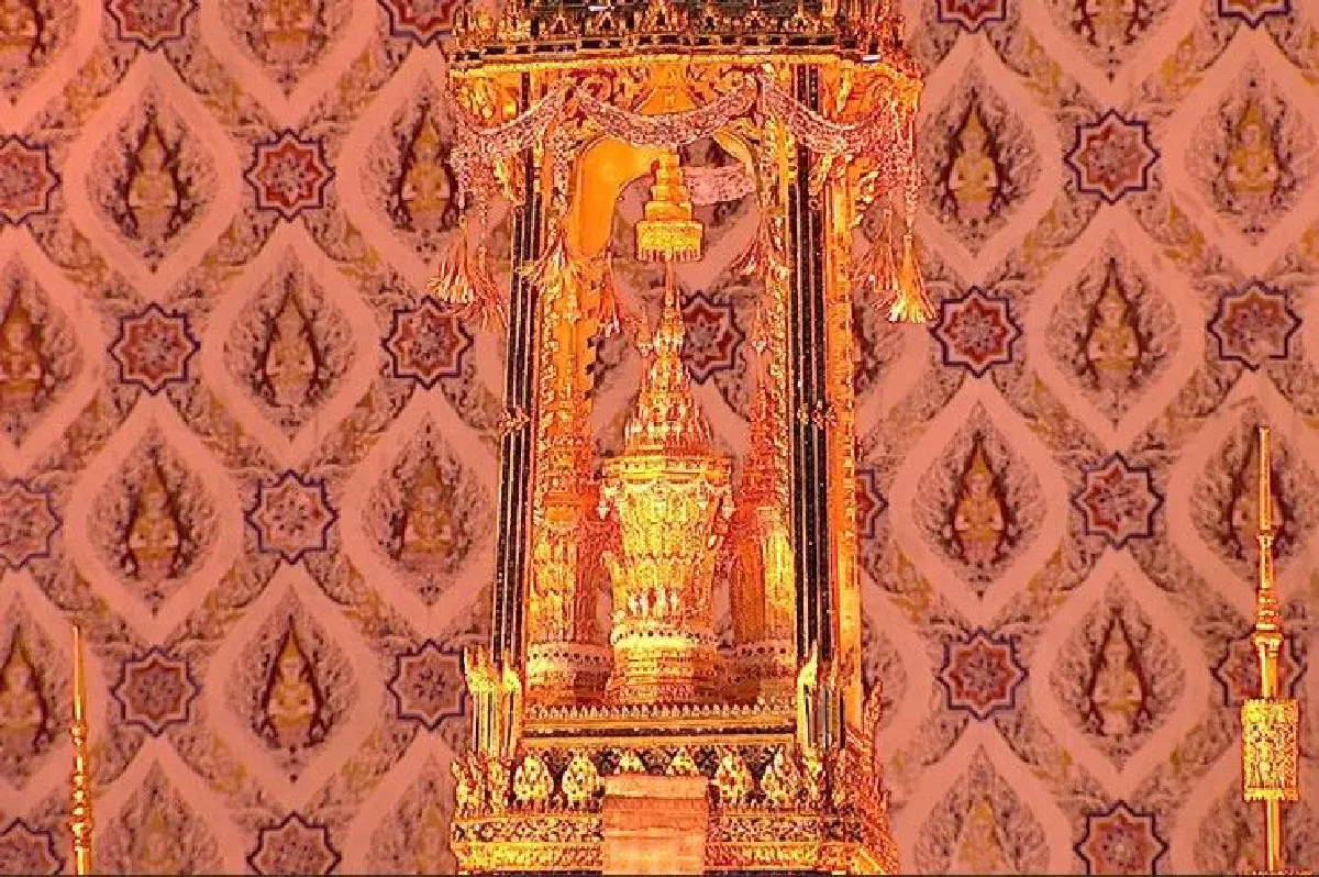 ประมวลภาพ ริ้วขบวนที่ 4 เชิญพระโกศพระบรมอัฐิและพระบรมราชสรีรางคารไปพระบรมมหาราชวัง