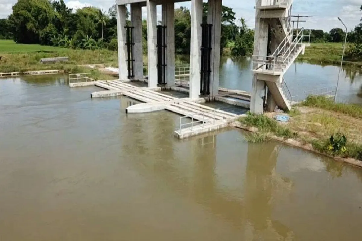 เขื่อนอุบลรัตน์ลดระบายน้ำแต่ยังท่วมหนัก