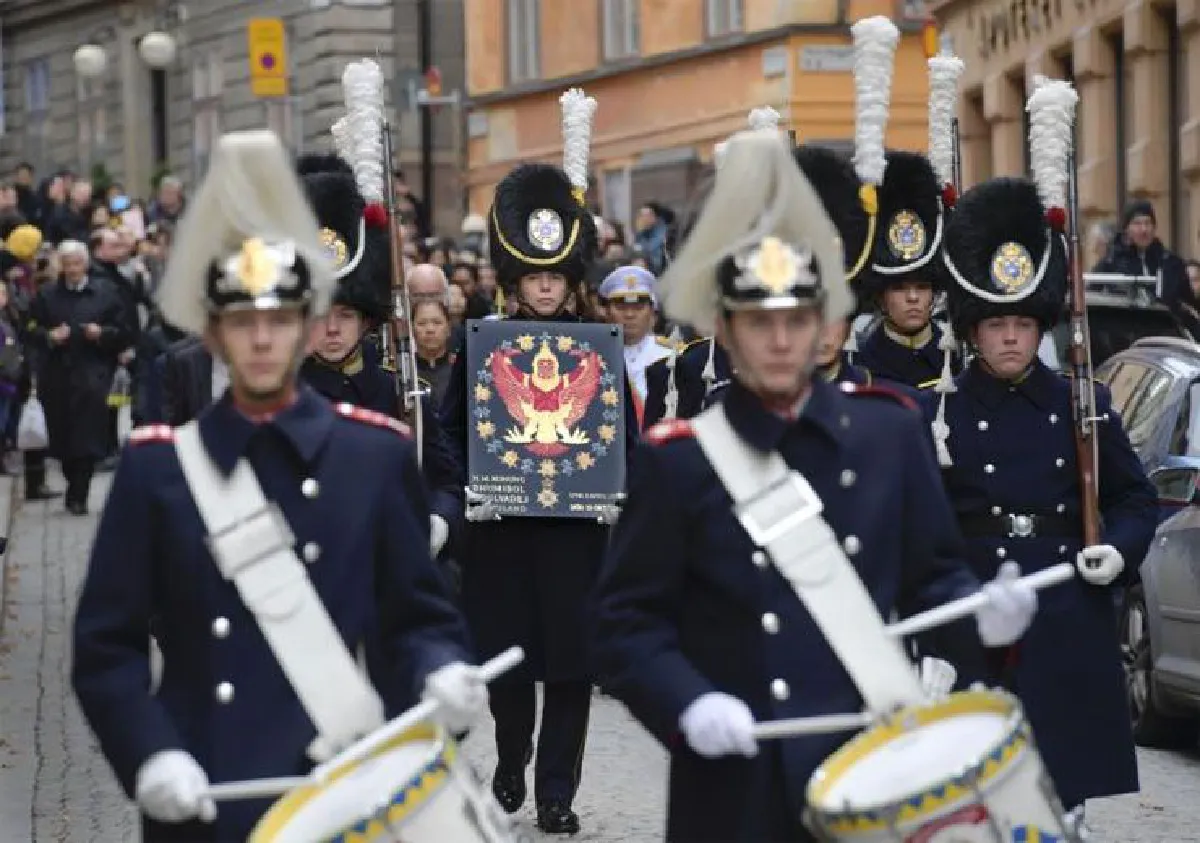 สวีเดนเทิดพระเกียรติ ร.9 ลั่นระฆัง 1 ชม.น้อมส่งอัศวิน