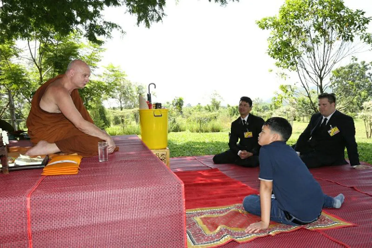 พระองค์เจ้าทีปังกรบำเพ็ญพระกุศลถานปฏิบัติธรรมบ้านไร่ทอสี