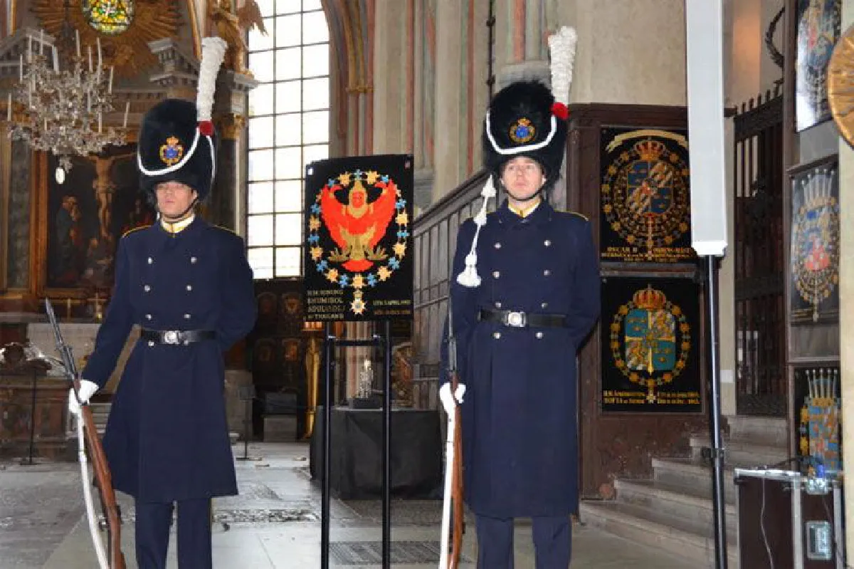 สวีเดนเทิดพระเกียรติ ร.9 ลั่นระฆัง 1 ชม.น้อมส่งอัศวิน