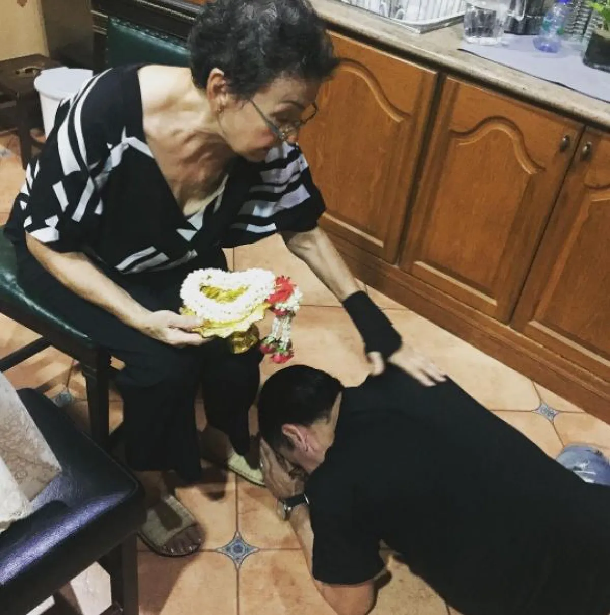 นีโน่ เมทนี เผยคำพูดซึ้งใจในวันคล้ายวันเกิดของคุณแม่