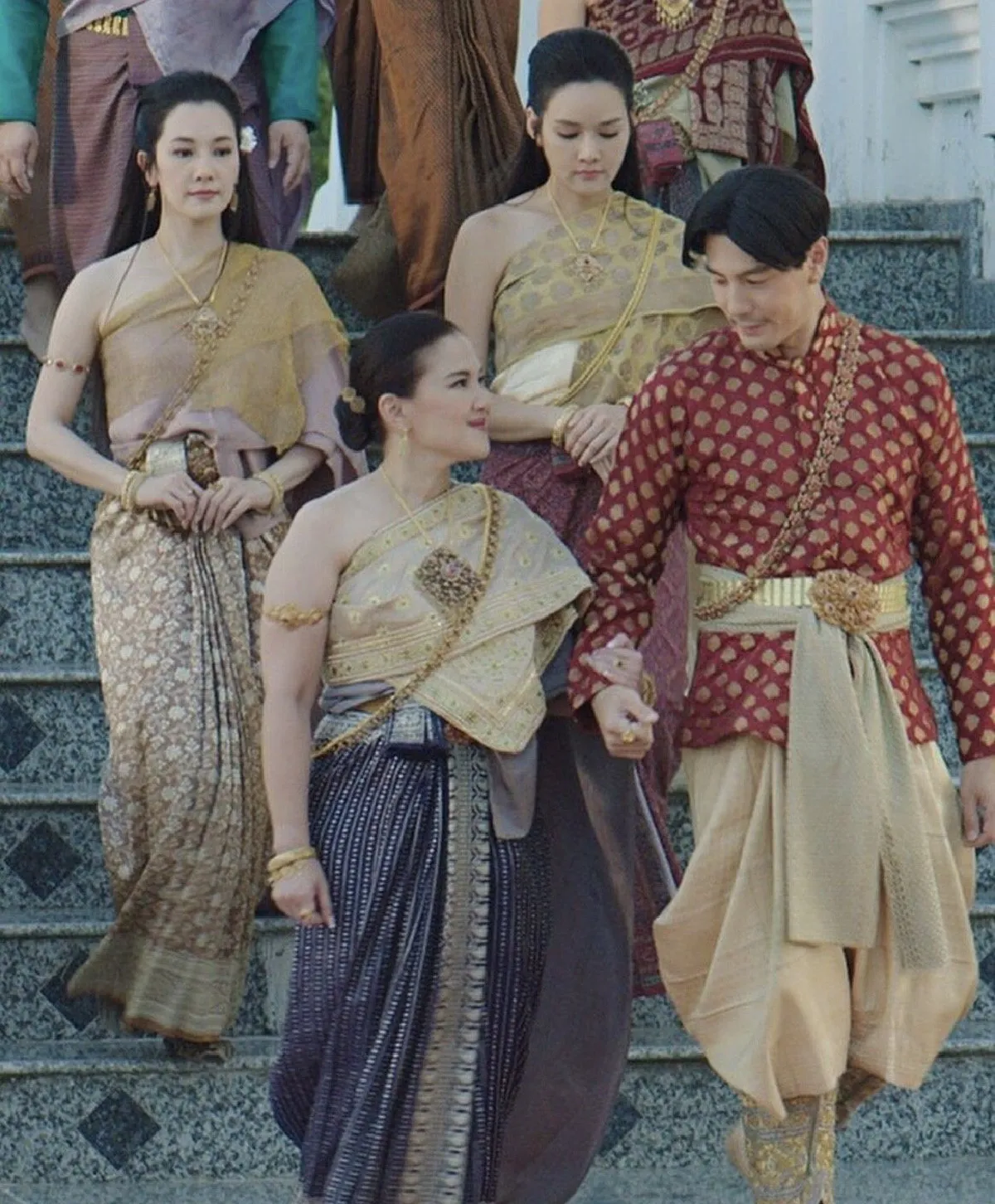 หญิง รฐา ลุยถ่ายทำซีรีส์ ศรีอโยธยา กลับมาทำหน้าที่ของตนให้ดีที่สุด