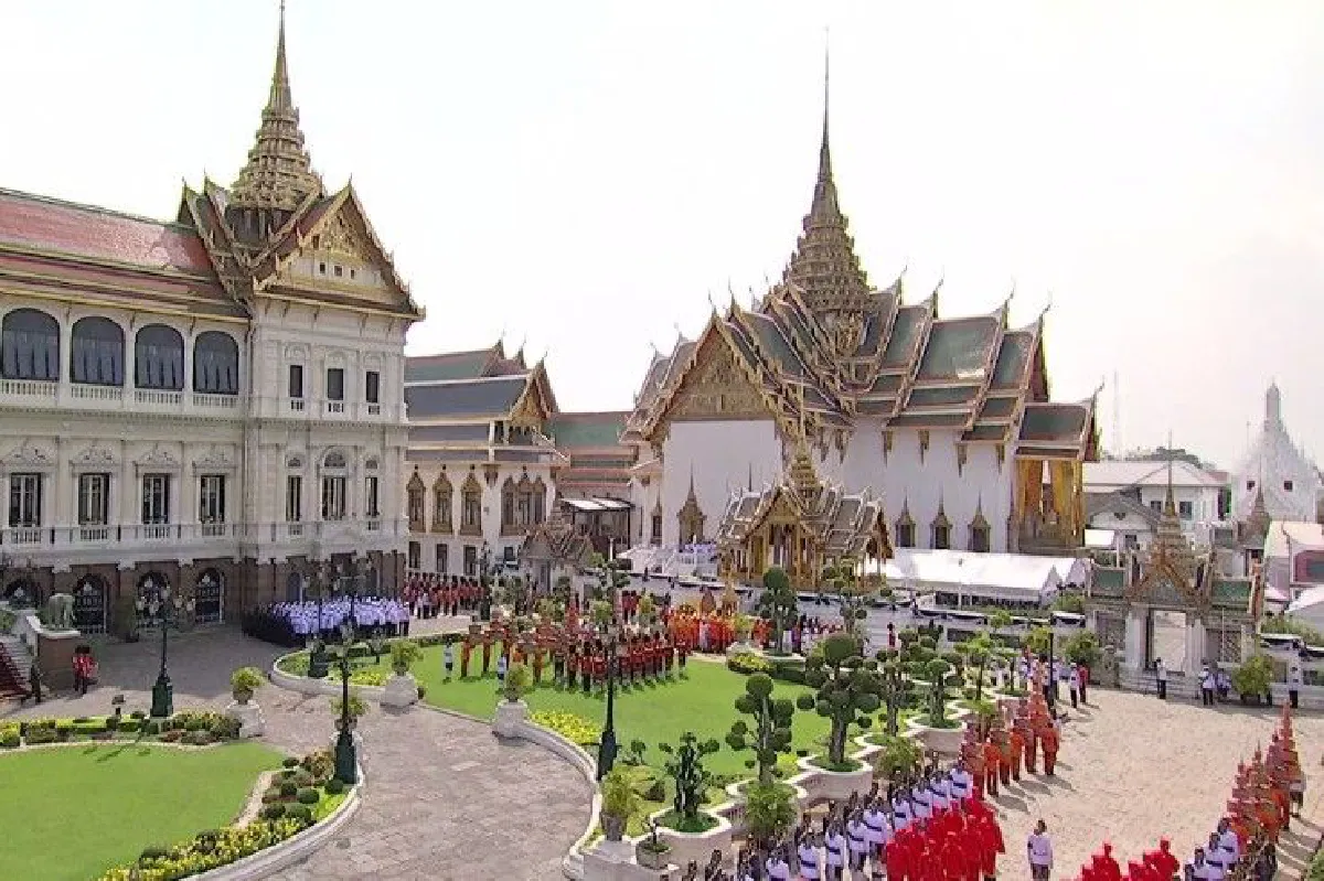 ประมวลภาพริ้วขบวนที่ 5 เชิญพระโกศพระบรมอัฐิขึ้นประดิษฐานที่ พระวิมาน พระที่นั่งจักรีมหาปราสาท