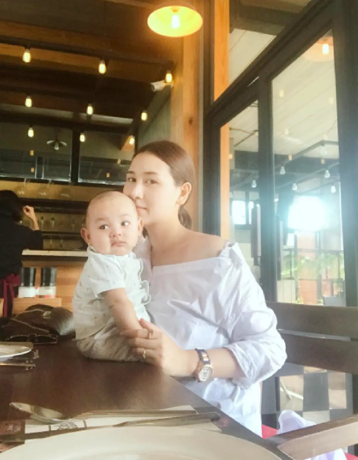 “แซนวิช” พา "น้องลีออง" ลูกชายคนล่าสุดของ "เสก โลโซ” เที่ยวเขาใหญ่