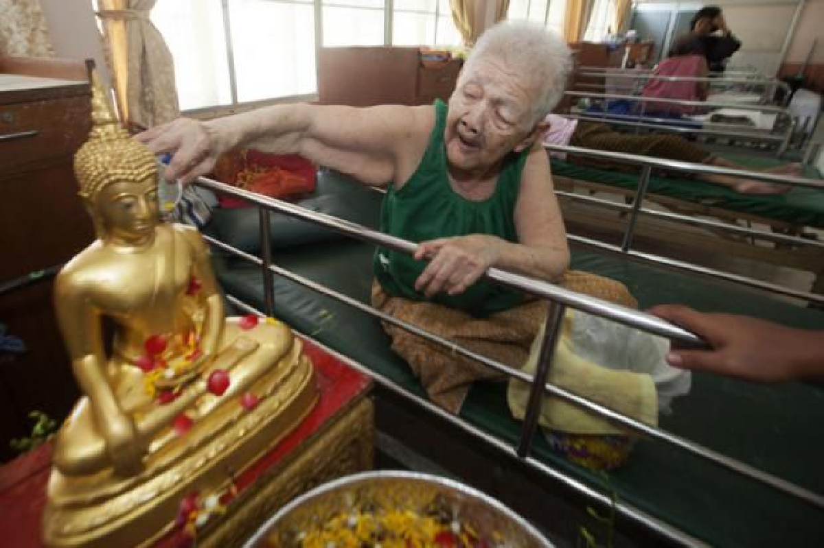 ‘สเปซ วอล์กเกอร์’ ตอบโจทย์อนาคตสังคมผู้สูงอายุ ‘สเปซ วอล์กเกอร์’ ตอบโจทย์อนาคตสังคมผู้สูงอายุ