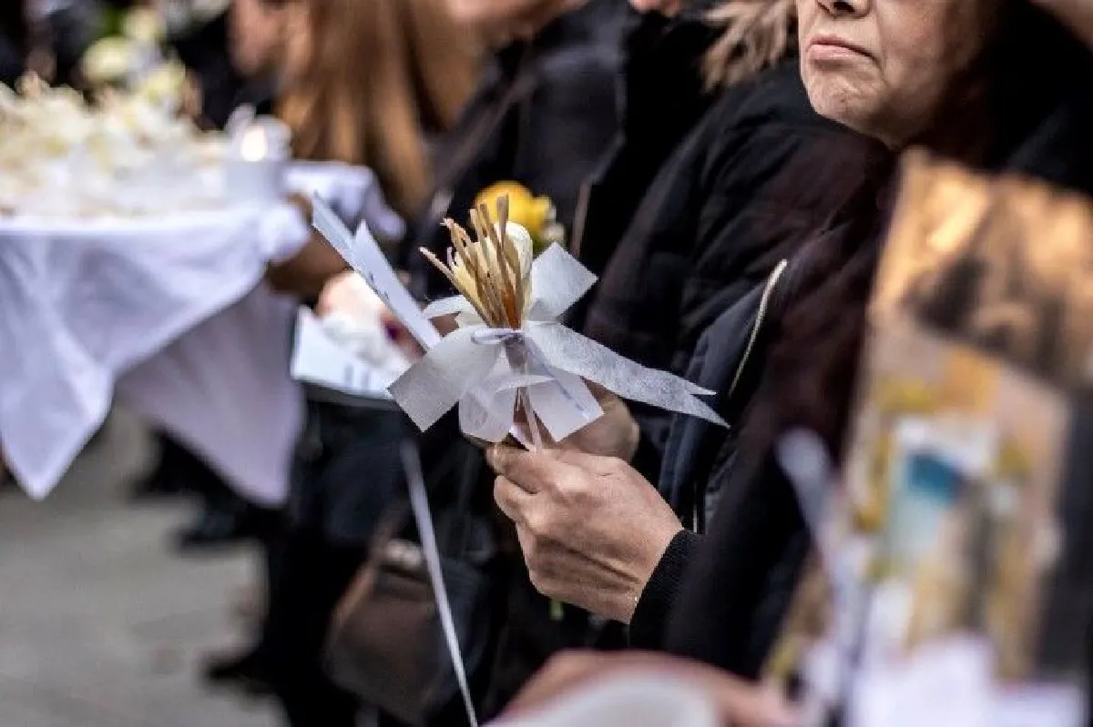 เยอรมันเปิดจตุรัส "มาเรียนพลัทซ์" จัดพิธีวางดอกไม้จันทน์ในหลวง ร.9 สมพระเกียรติ