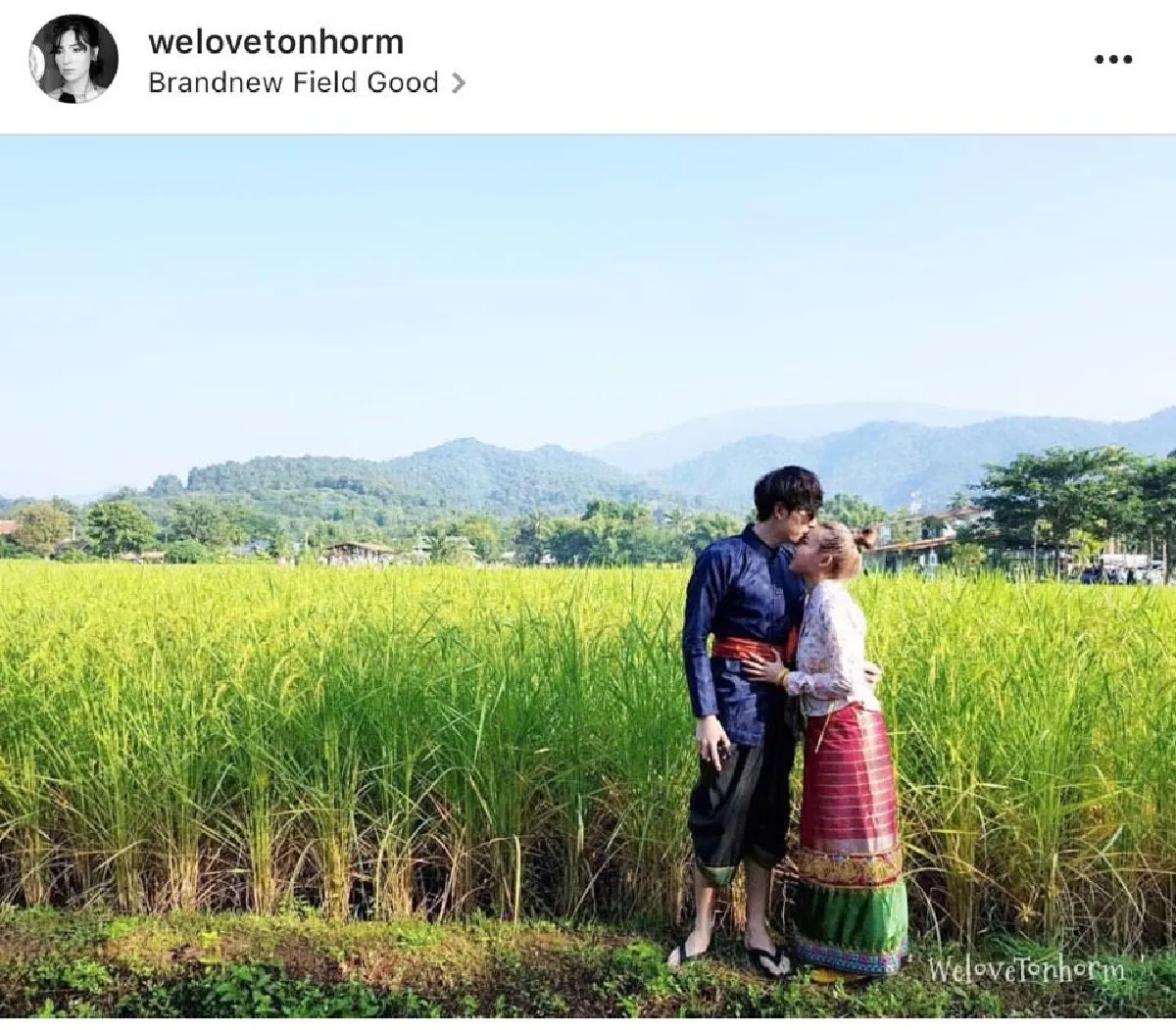 หวานแย่งซีนบ่าวสาว “ซัน-ต้นหอม” สวีทกลางทุ่งนา