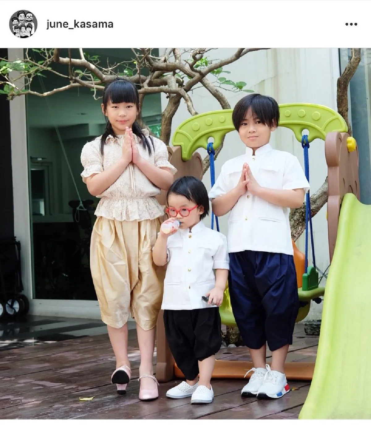 รวมลูกดาราพาเหรดแต่งชุดไทยในวันลอยกระทง