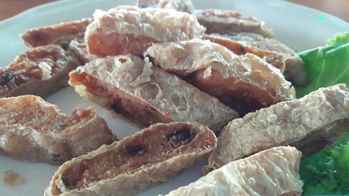 ร้านคุ้นลิ้น ปากอ่าว