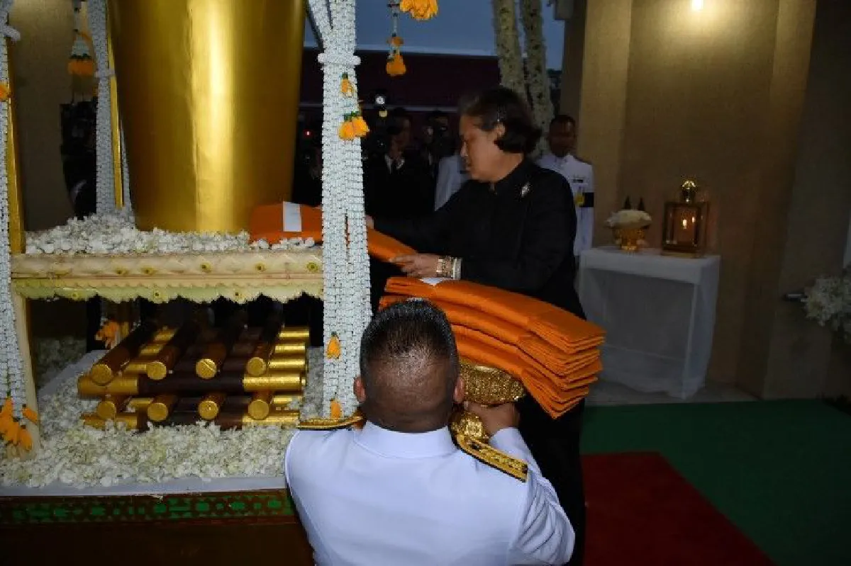 สมเด็จพระเทพฯเสด็จพระราชทานเพลิงศพหลวงพ่อปัญญาฯ