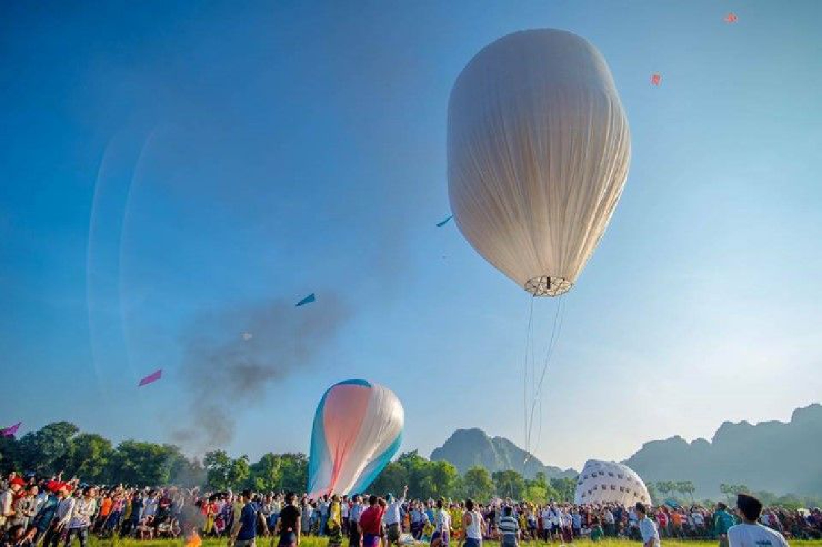 เผยภาพงานประกวดโคมลอยยักษ์ในรัฐกะเหรี่ยงประเทศเมียนมา เผยภาพงานประกวดโคมลอยยักษ์ในรัฐกะเหรี่ยงประเทศเมียนมา