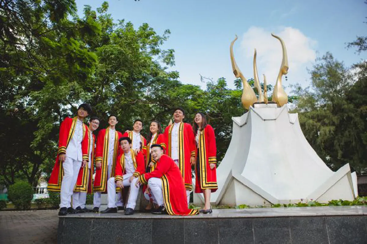 ขอแสดงความยินดีกับดุษฎีบัณฑิต มหาบัณฑิต และบัณฑิต จาก 3 พระจอมเกล้า  ในพิธีพระราชทานปริญญาบัตร ปีการศึกษา 2559