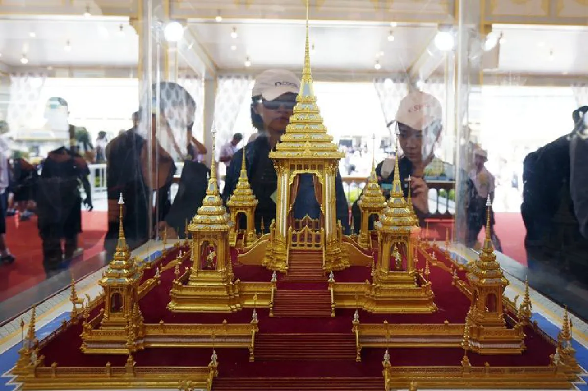 ลึกซึ้งถึงสกุลช่าง ในศาลาลูกขุนรอบพระเมรุ