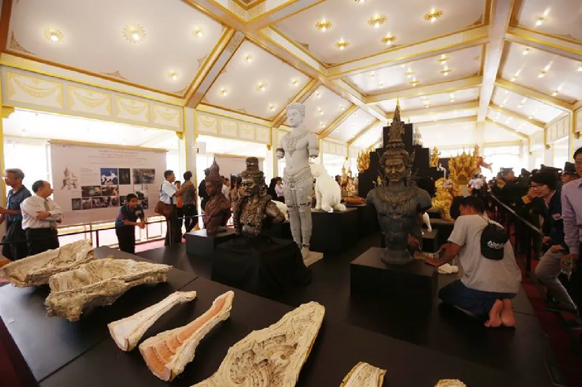 ลึกซึ้งถึงสกุลช่าง ในศาลาลูกขุนรอบพระเมรุ