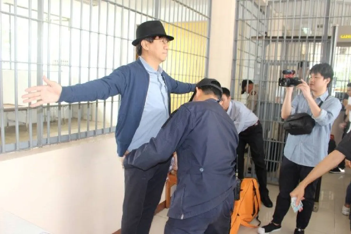 "โน๊ต อุดม" สวมบทผู้คุมสร้างเสียงหัวเราะให้นักโทษ