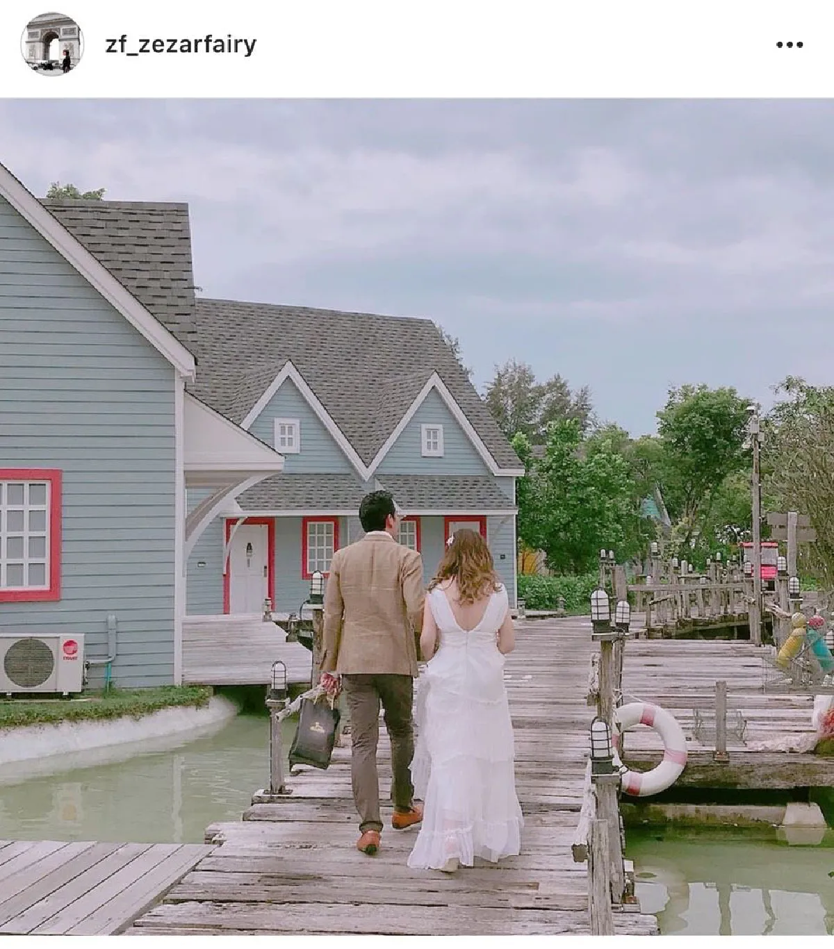 ส่องภาพงานวิวาห์ “ชาคริต-แอน” สุดอบอุ่น "คุณแม่สมลักษณ์” ร่วมอวยพร