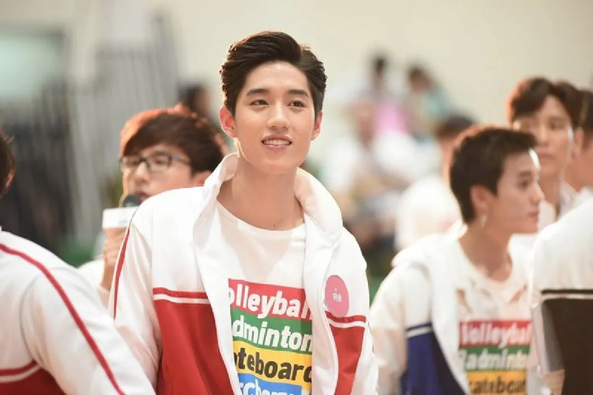 บัณฑิตป้ายแดง! ต่อ ธนภพ เรียนจบแล้วเผยภาพหล่อละมุนในชุดครุย